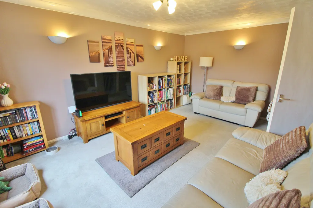 House in Portsmouth - View 6