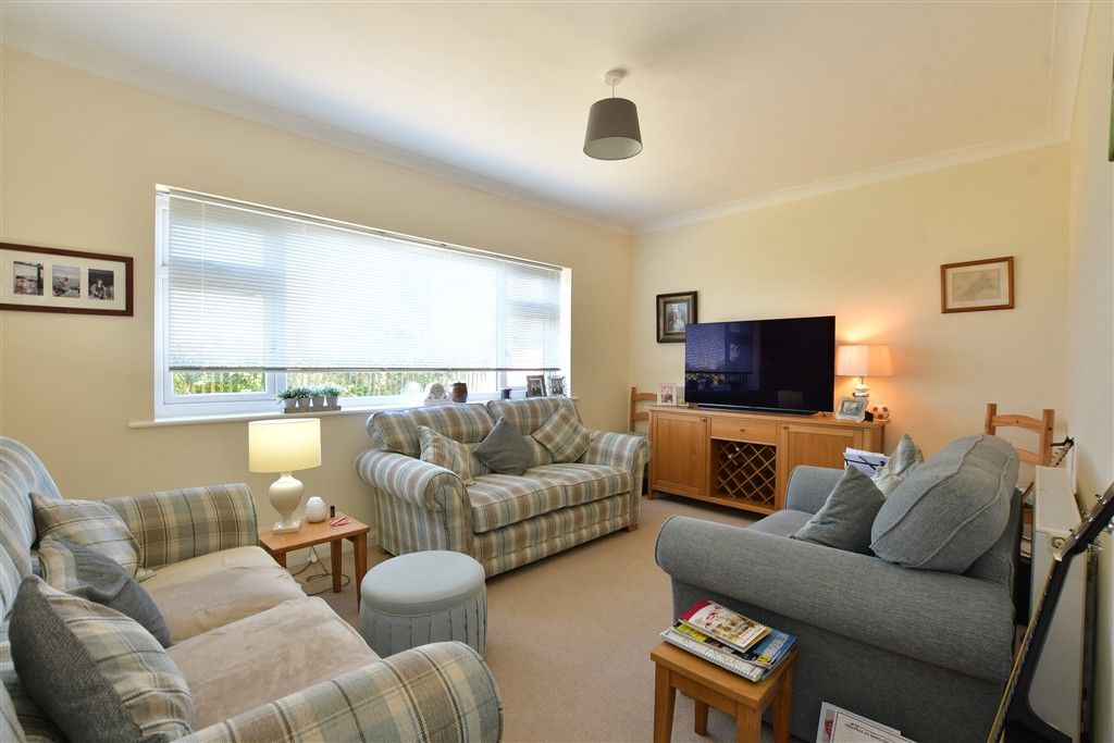 Property photo 3 of 9 Lounge/Dining Room