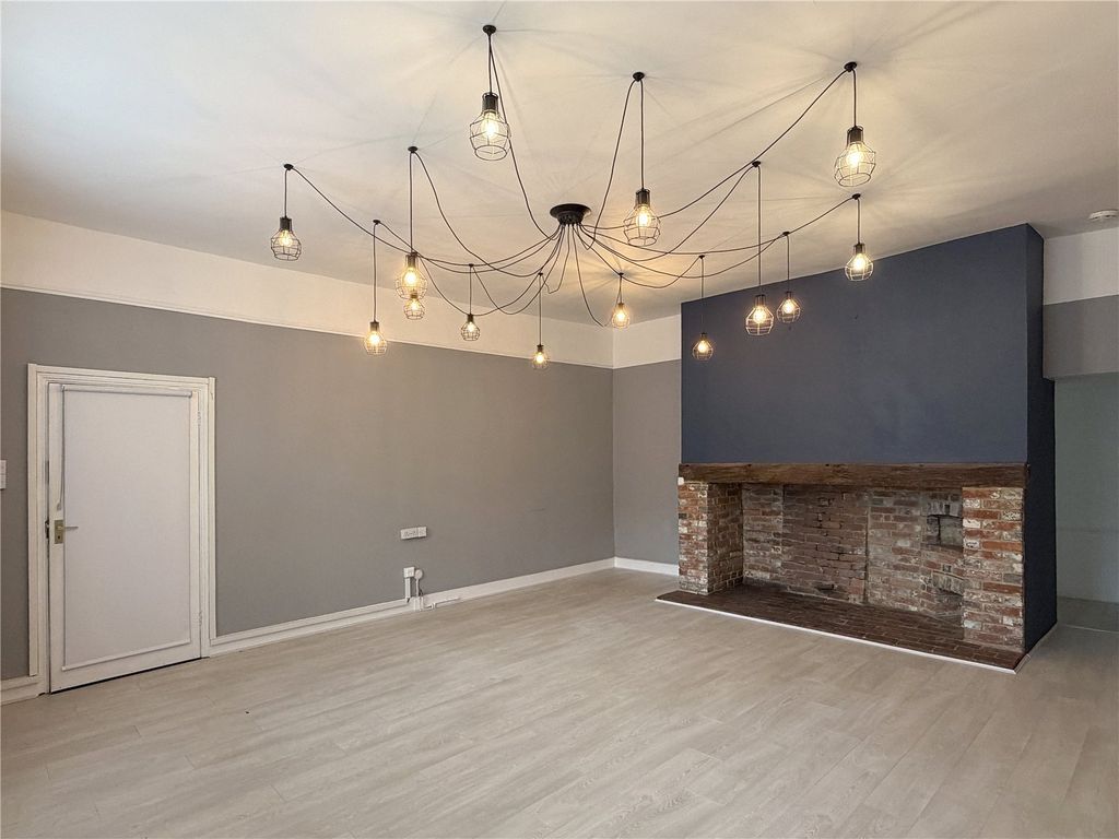 Property photo 3 of 4 Picture No. 03