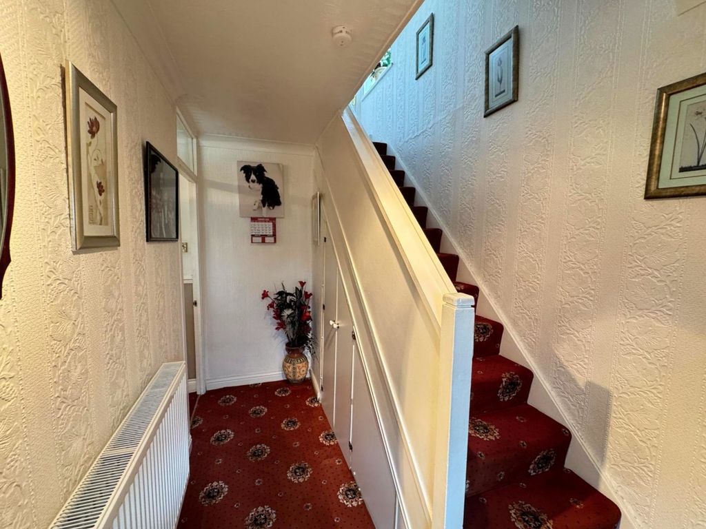 Property photo 3 of 16 Photo 11