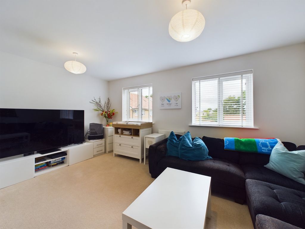 Property photo 3 of 19 Picture No. 04