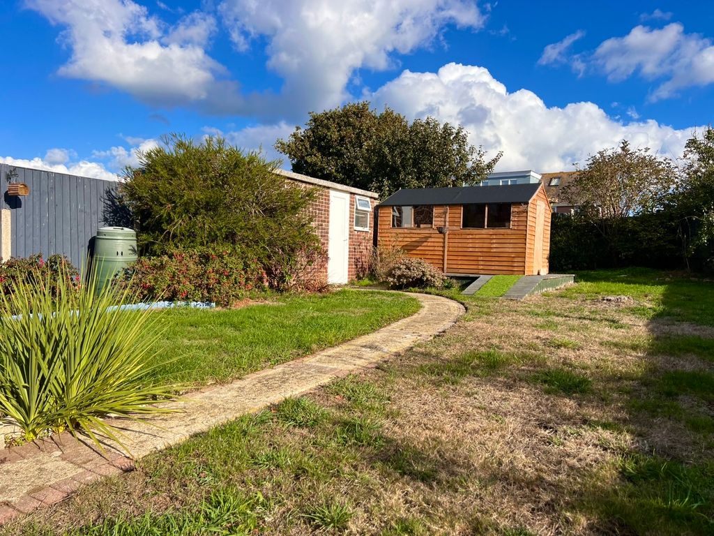 Property photo 3 of 17 Picture No. 11