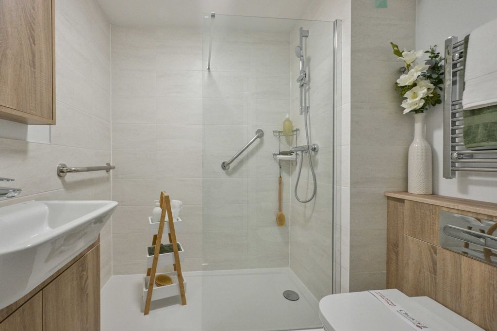 Additional image 6 of 1 bed flat for saleTrinity Street, Fareham, Hampshire PO16