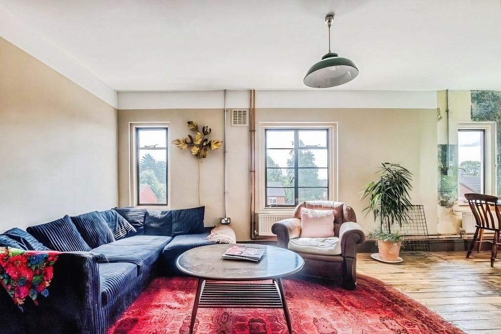 Property photo 2 of 14 Photo #2