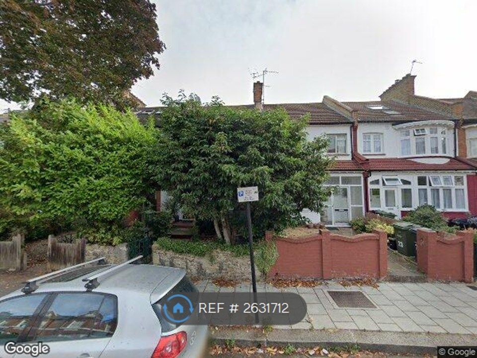 Property photo 2 of 11