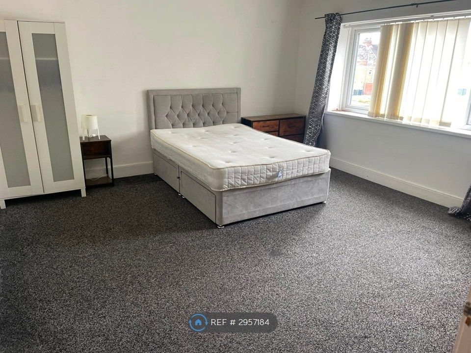 Property photo 1 of 3