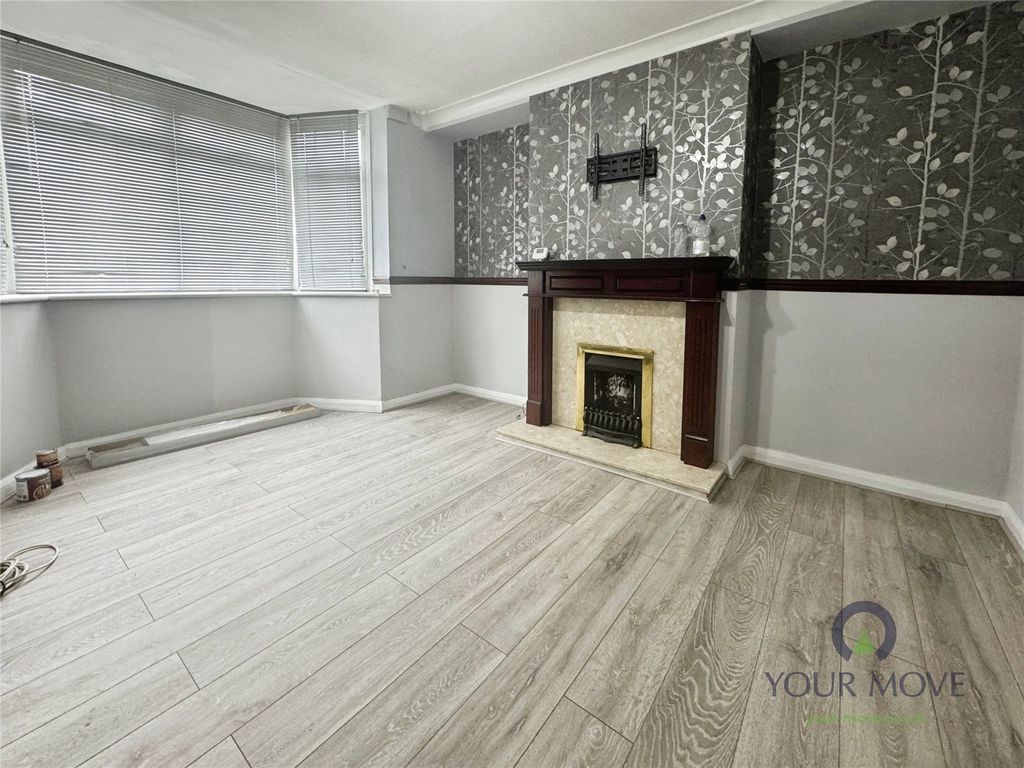 Property photo 2 of 9 Lounge