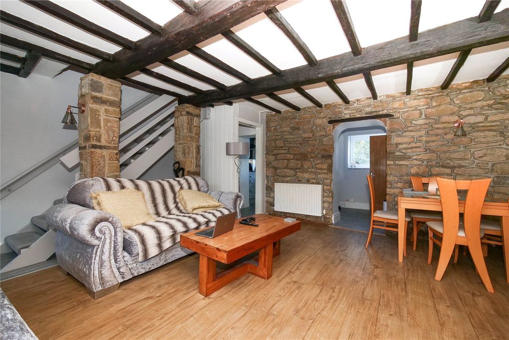 Property photo 3 of 13 Picture No. 10