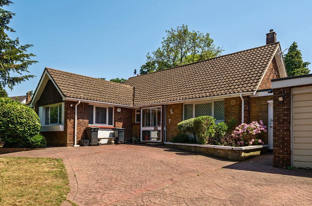 Property photo 1 of 23 1483366-25-6A3d31...