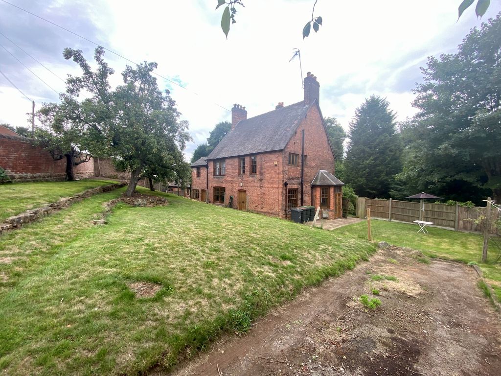 Property photo 1 of 21