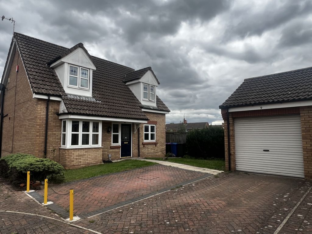 Property photo 1 of 11 646c108A-Ac9c-46A1-8750-2d3F7d7c4cd2