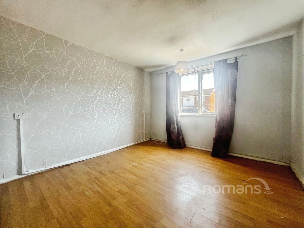 Property photo 3 of 8 Pbox-Img.Jpg