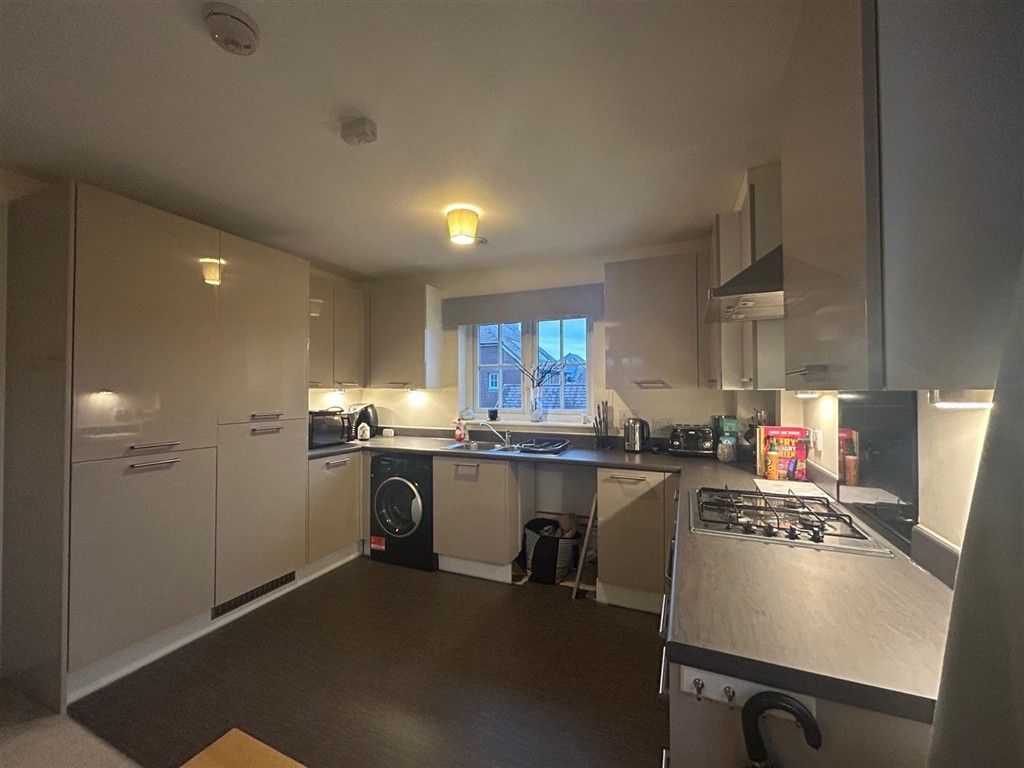 Property photo 1 of 5 Kitchen
