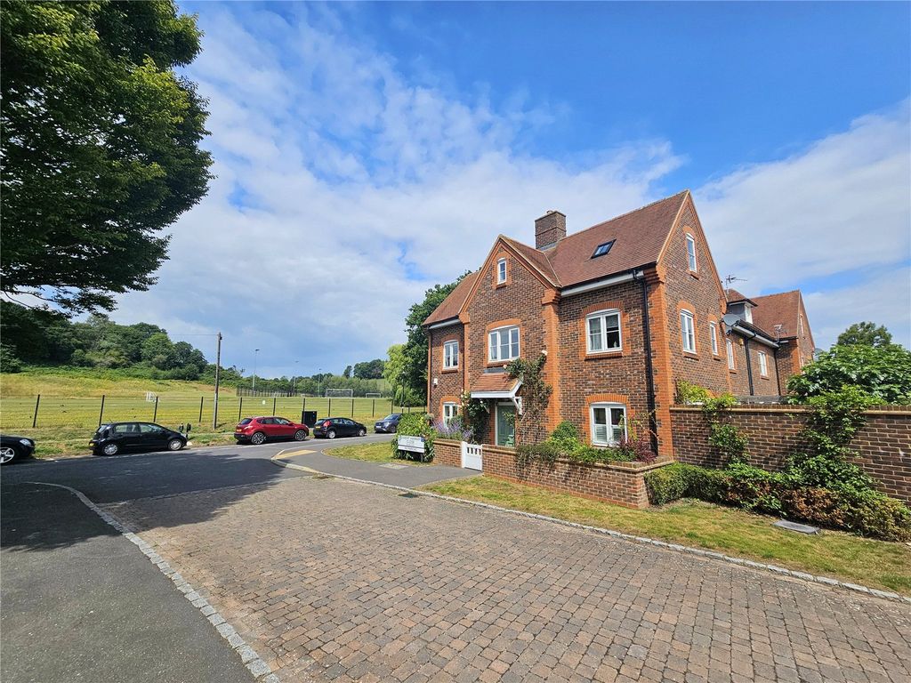 Property photo 3 of 25 Picture No. 23