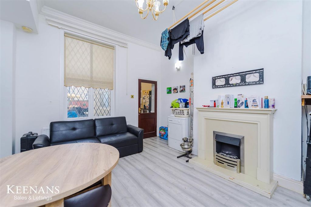 Property photo 3 of 24 3.Jpg
