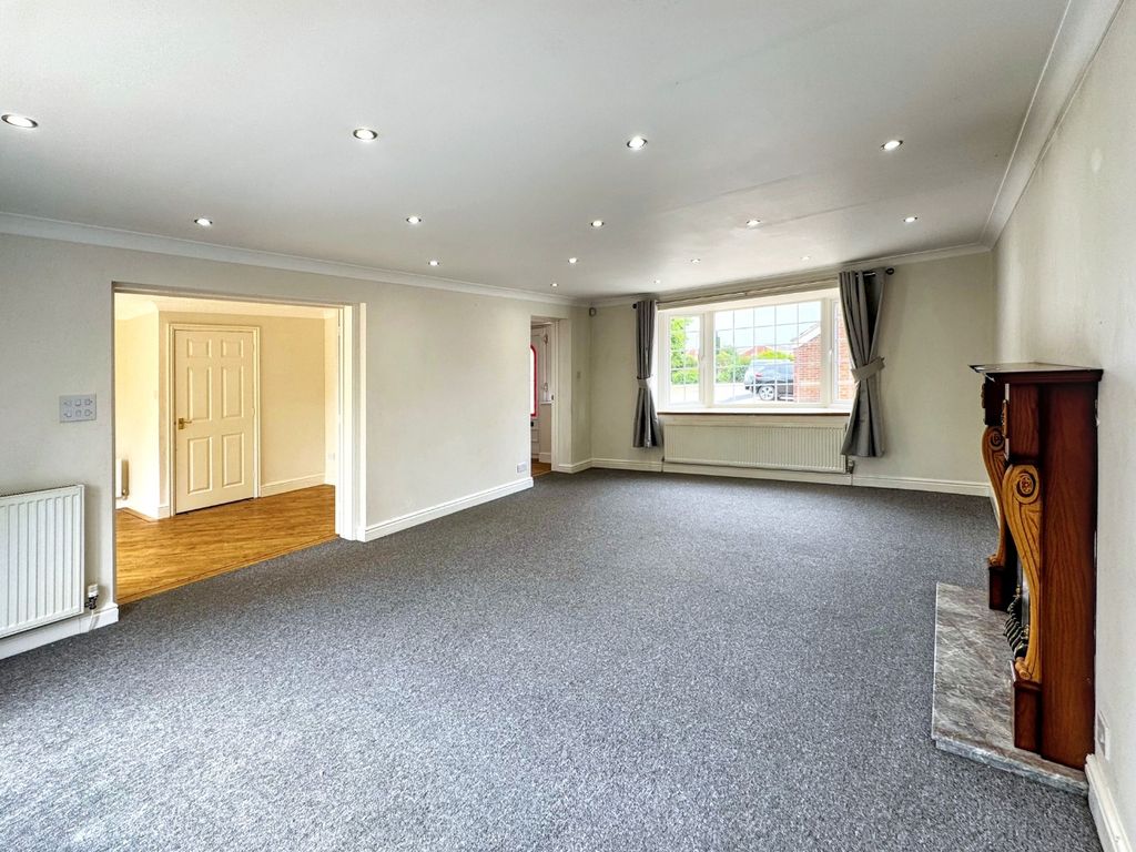 Property photo 2 of 24