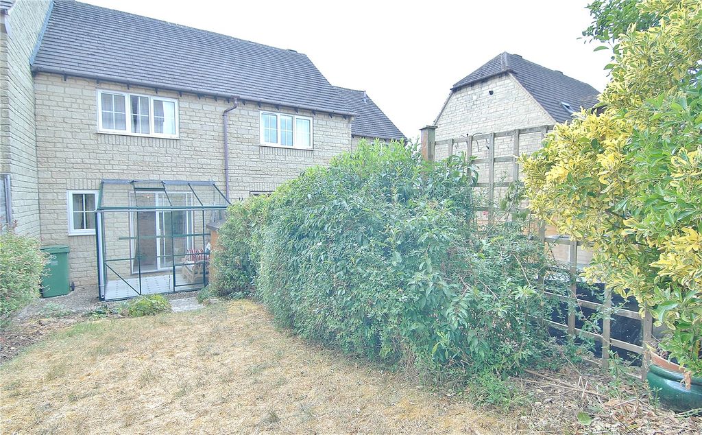 Property photo 2 of 12 Picture No. 14