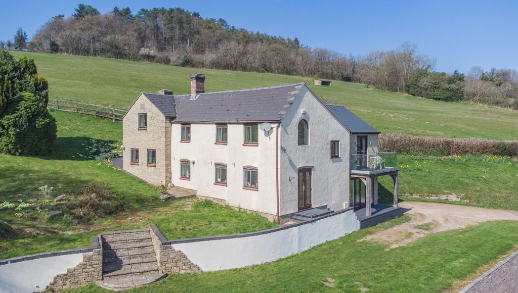 Property photo 1 of 20