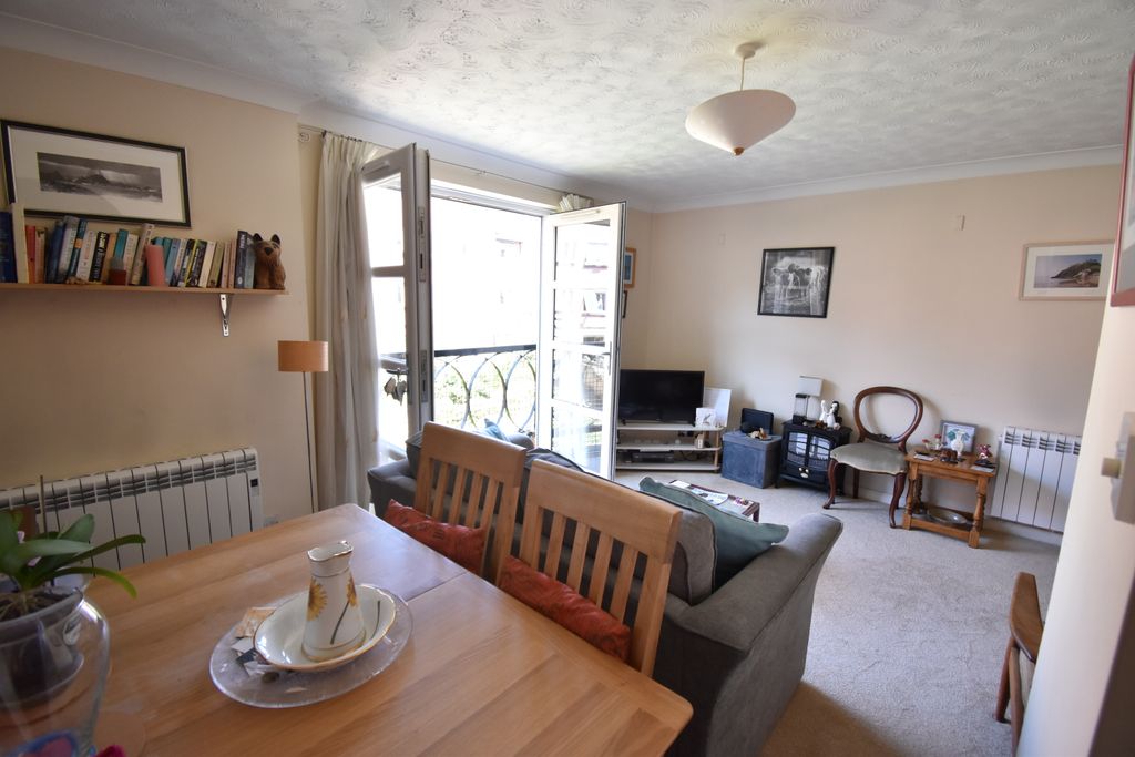 1 bed flat for saleWaterside, Exeter EX2 photo 5