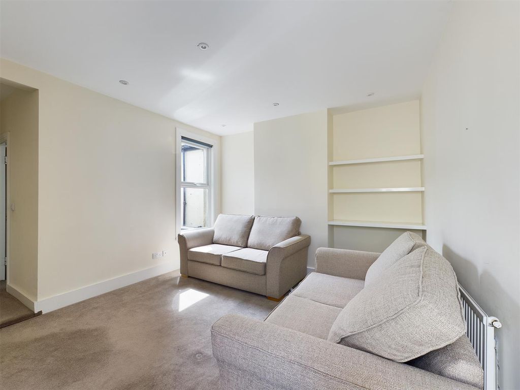 Property photo 3 of 9 Cam00159P1-Pr0081-Still04.Jpg