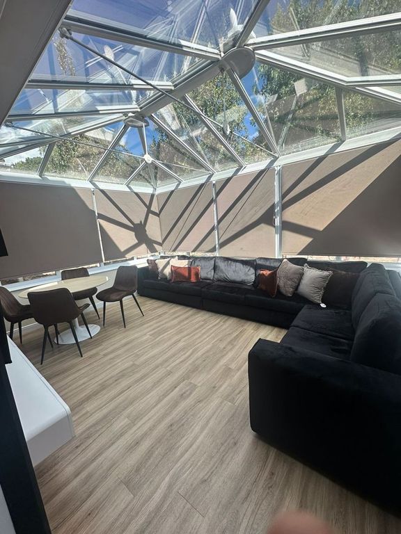 Property photo 2 of 14 Photo 18