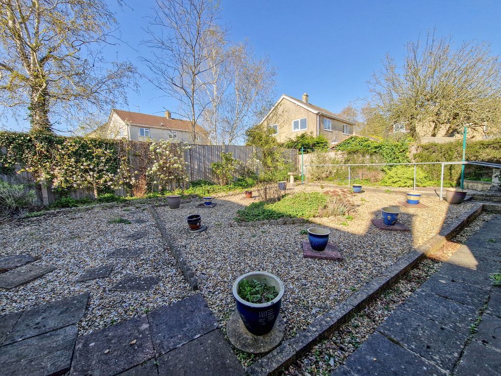 Property photo 2 of 24