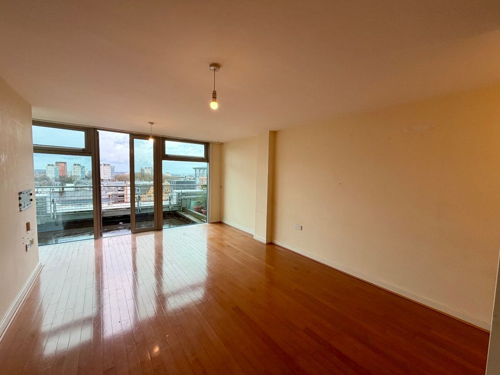 Property photo 2 of 10 Picture No. 25