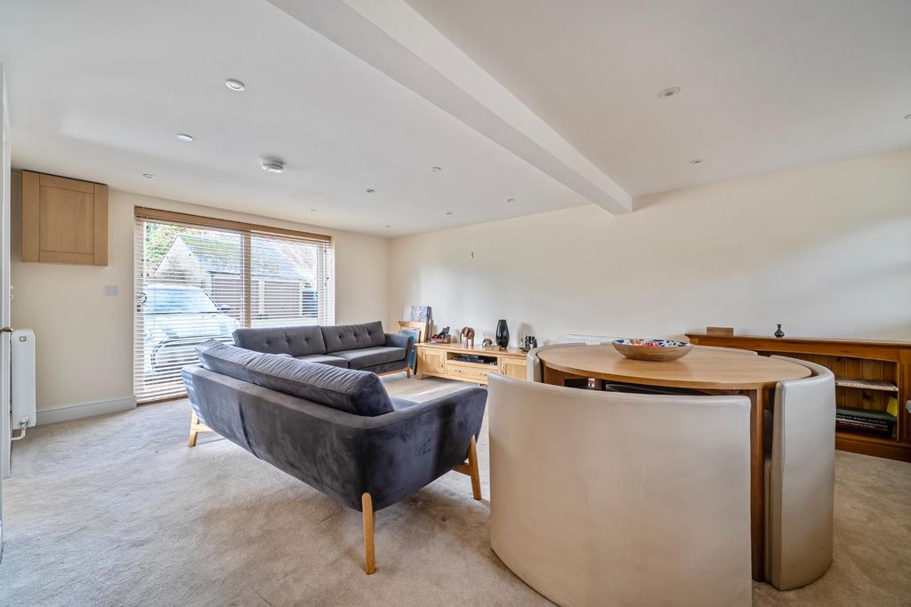 Property photo 2 of 19 1402811-5-697219E45d73A.Jpg