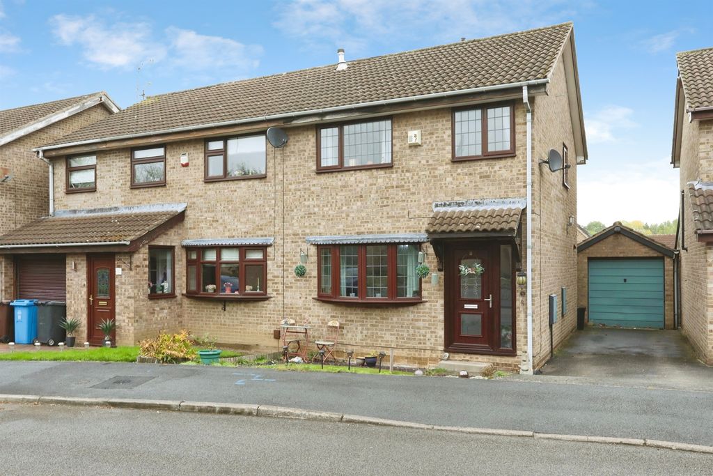 Property photo 1 of 11