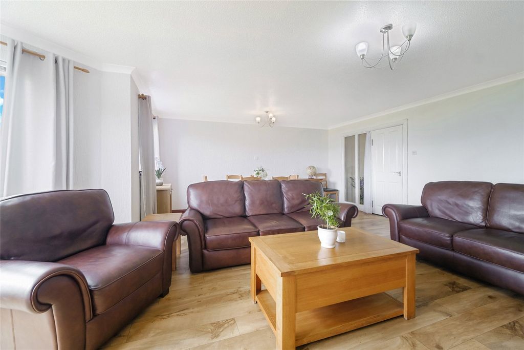 Property photo 3 of 22 Picture No. 13