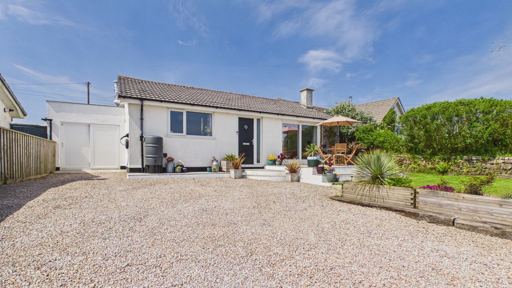 Property photo 1 of 14 2Â Bedroom Bungalow For Sale