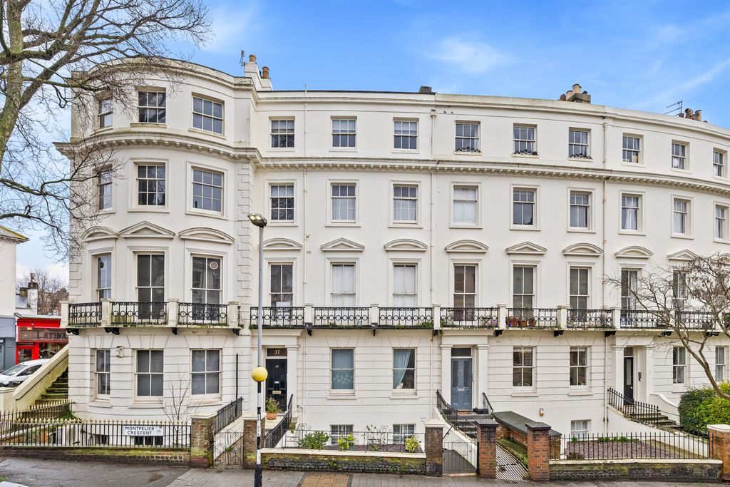 Property photo 1 of 12 Front (Exterior)