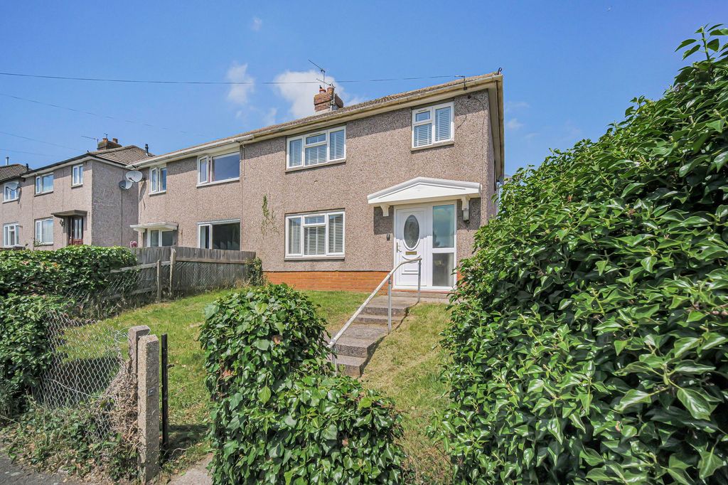 Property photo 1 of 27