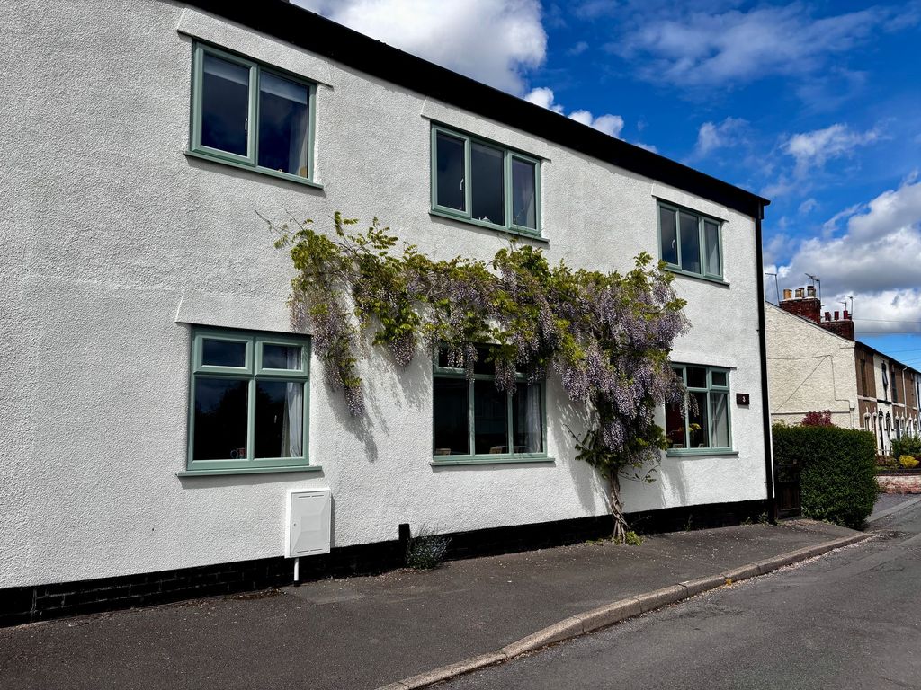 Property photo 1 of 35