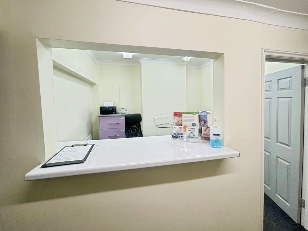 Property photo 2 of 9 Photo 1