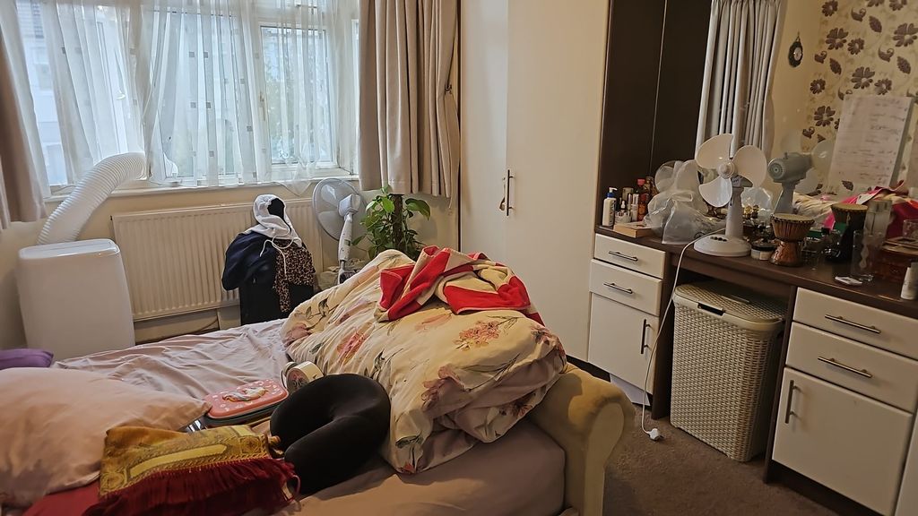 Property photo 1 of 2