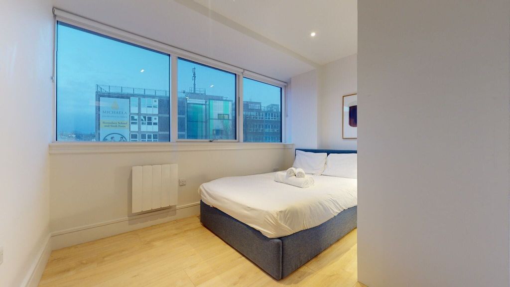 Property photo 3 of 19 Bedroom