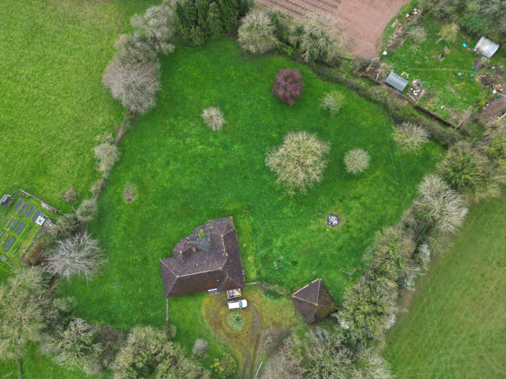 Property photo 2 of 23