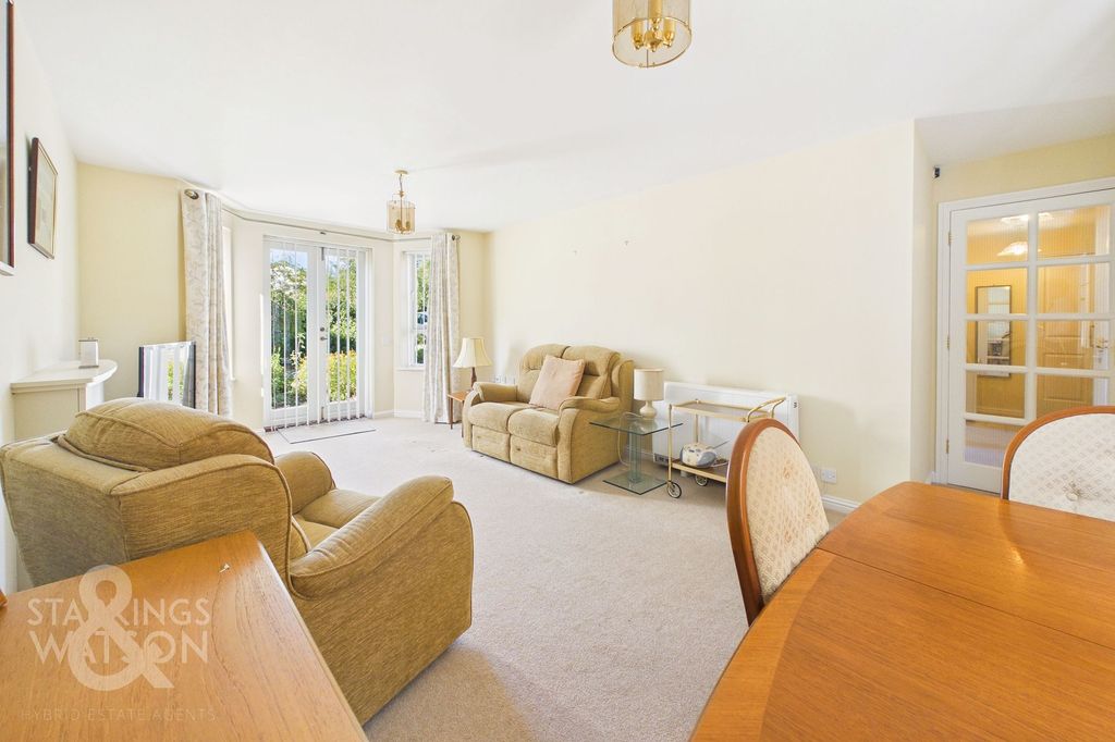 Property photo 1 of 22