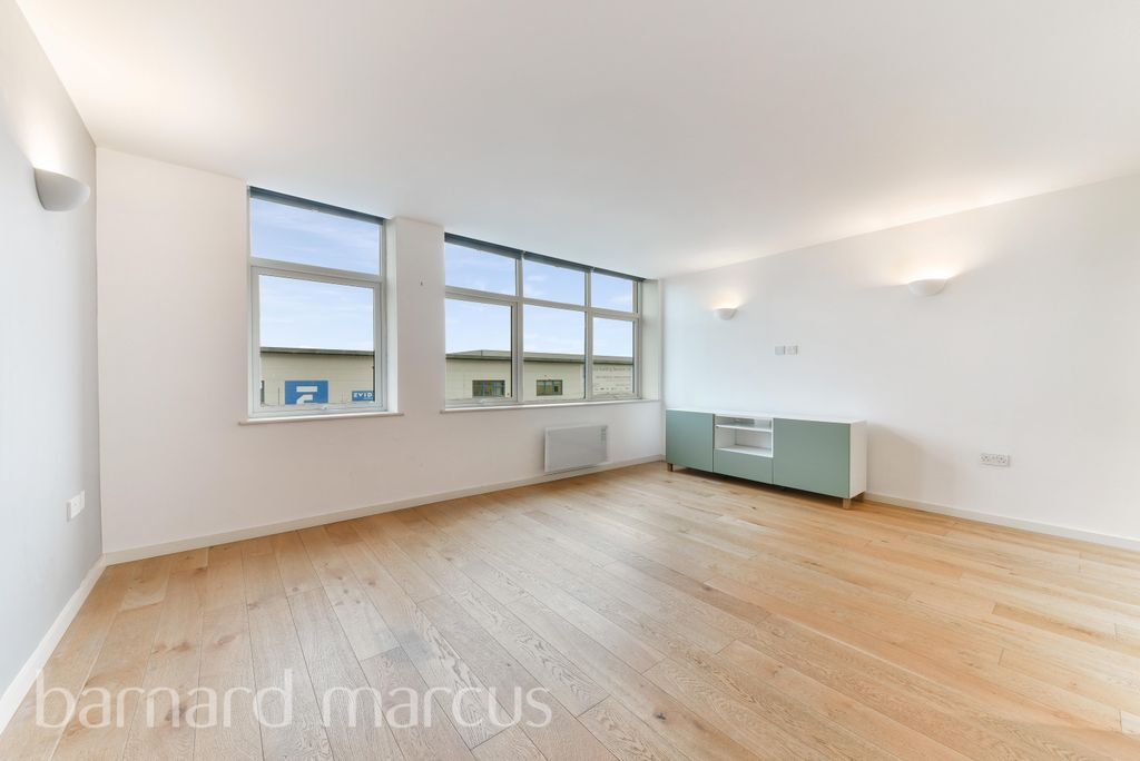 Property photo 2 of 8 Living Room