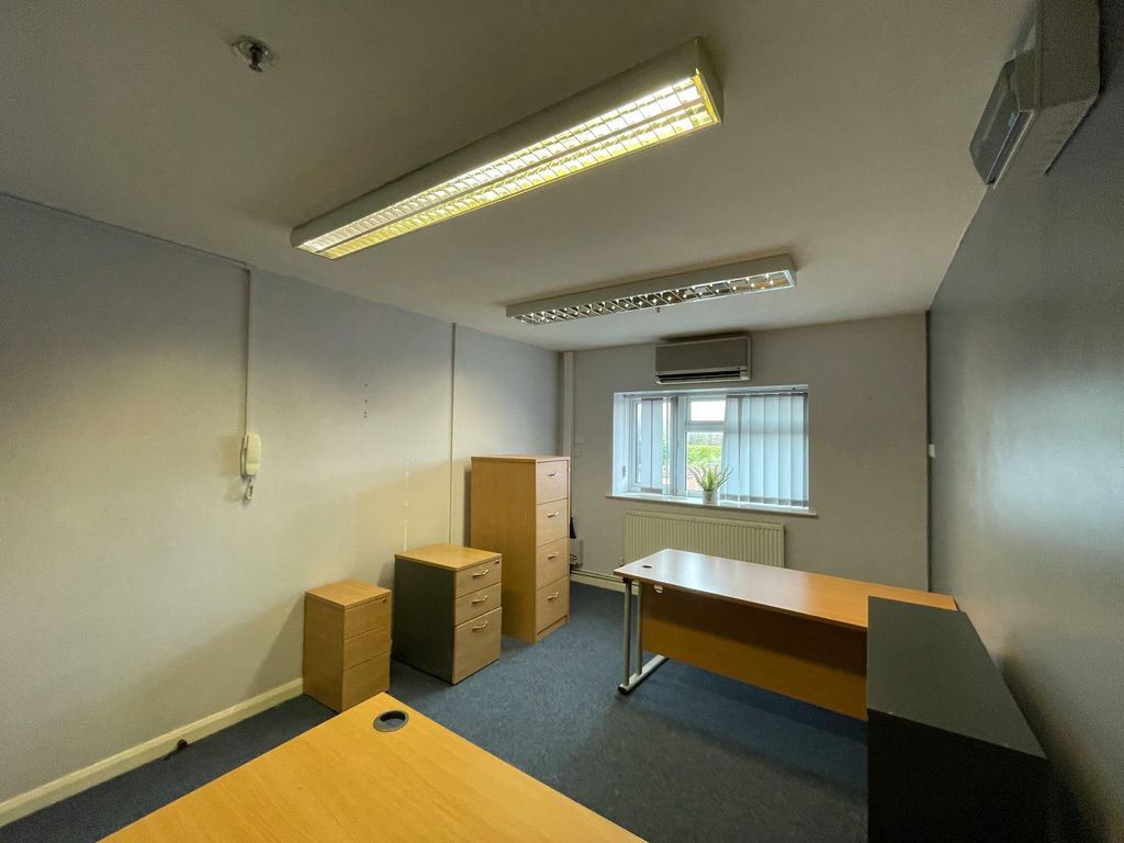 Property photo 3 of 11 Img_4027.Jpg