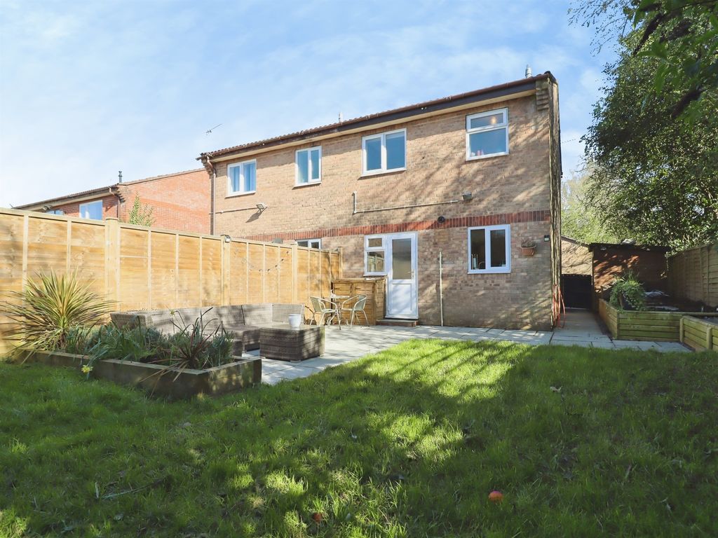 Property photo 2 of 16