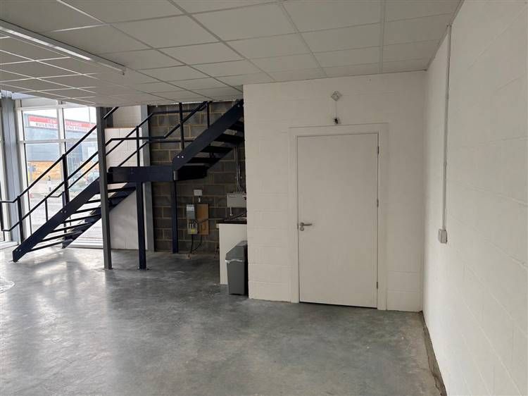 Property photo 3 of 6