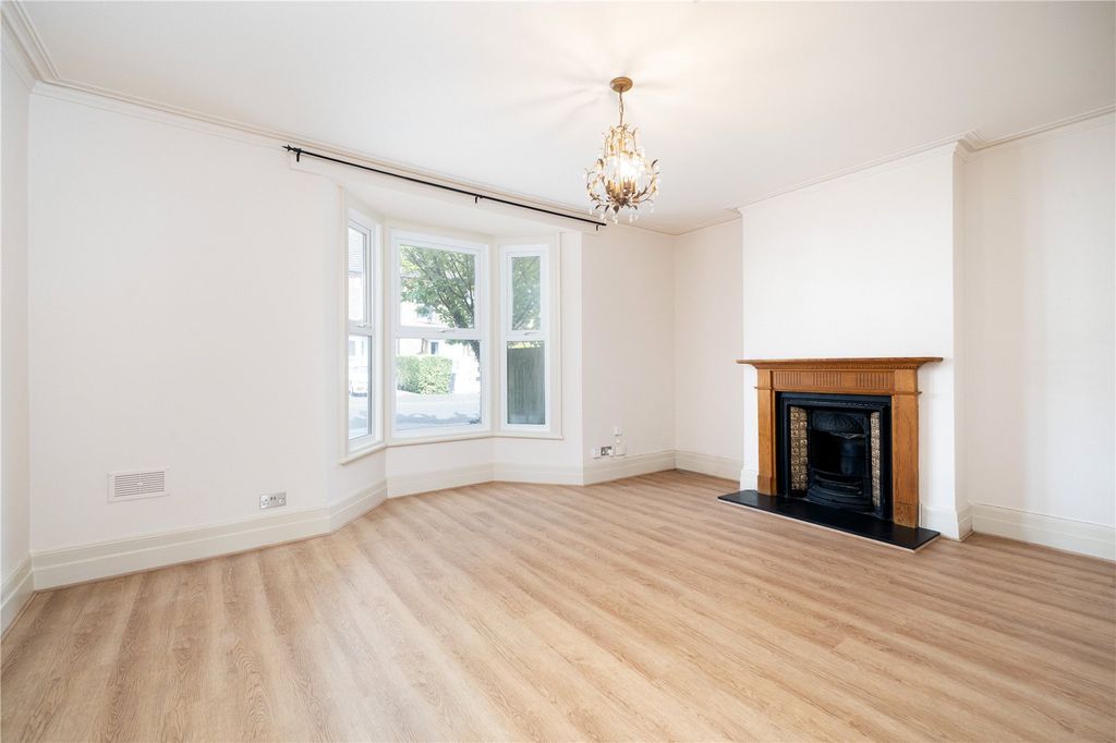 Property photo 2 of 14 Picture No. 01
