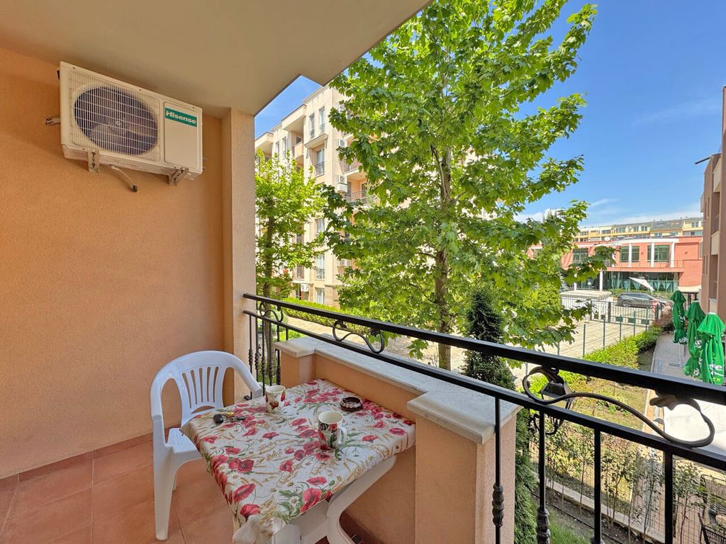 Property photo 2 of 10