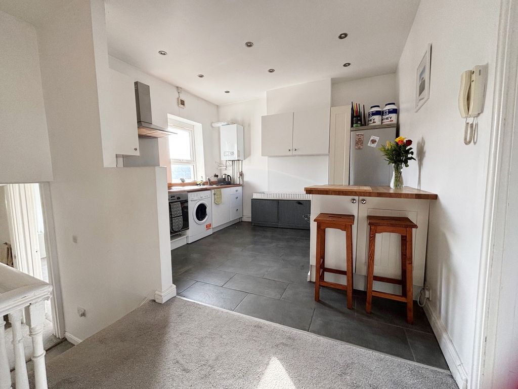 Property photo 1 of 6 Image012