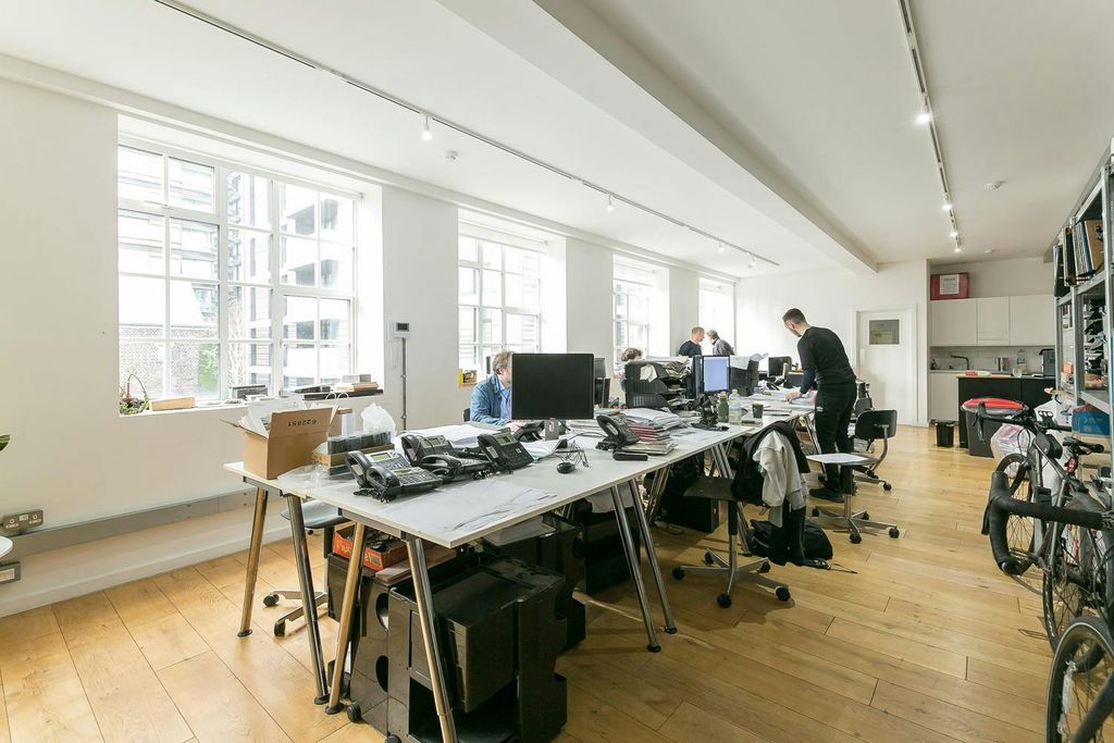 Property photo 1 of 9 Lion-House-3-Plough-Yard-Ec2A-3Lp-Shoreditch-Office-Studio-Showroom-To-Let-Internal12-Dominion.London.Jpg