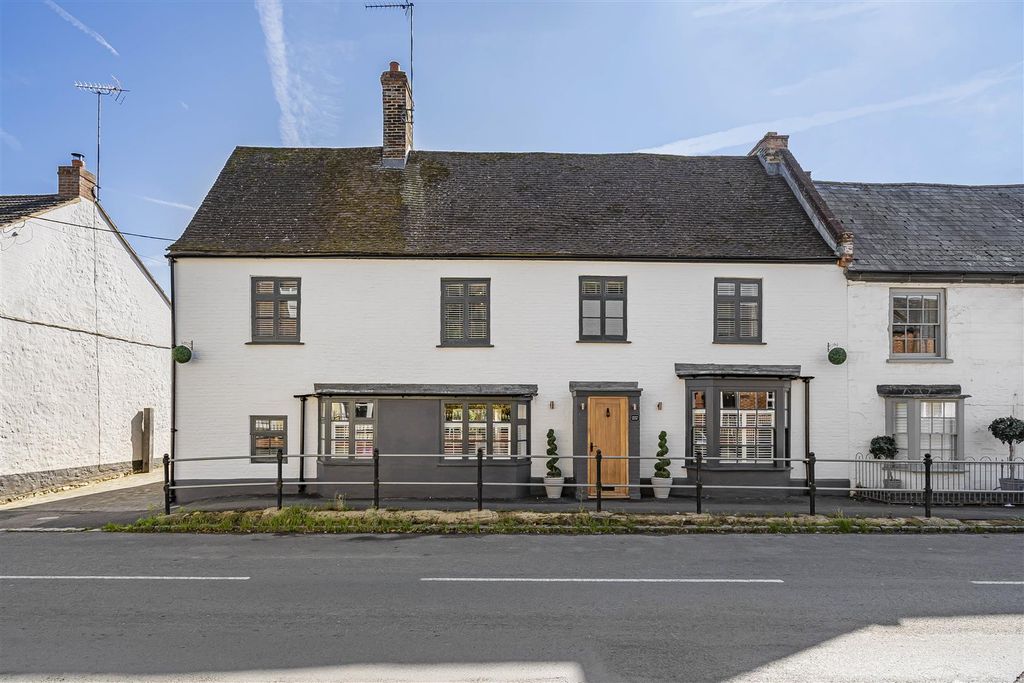 Property photo 1 of 46 12_62587.Jpg