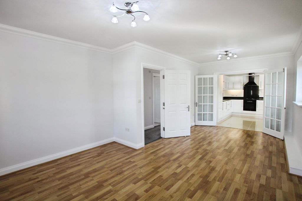 Property photo 2 of 20 Reception Room