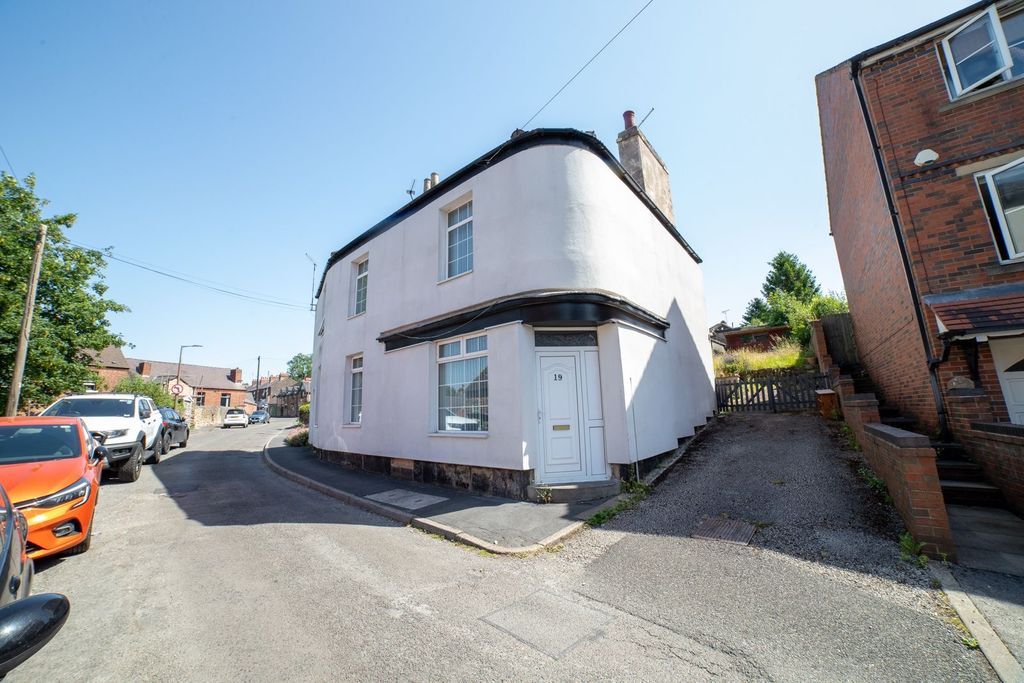 Property photo 1 of 27